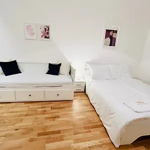  Appartement New Complex Florenc