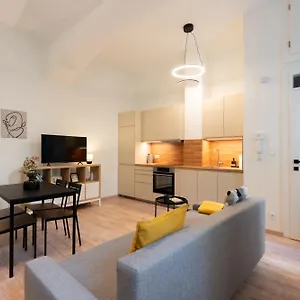  Appartement Eclectic And Design Duplex In